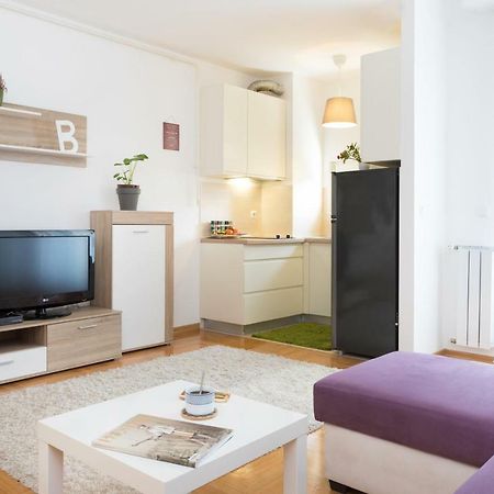Cute And Sunny Studio In Zagreb With Balcony & Free Parking Exterior foto